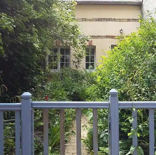 La Du Petit Matelot Дом отдыха *